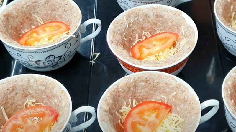 Мафіни з фаршу із морквяним салатом