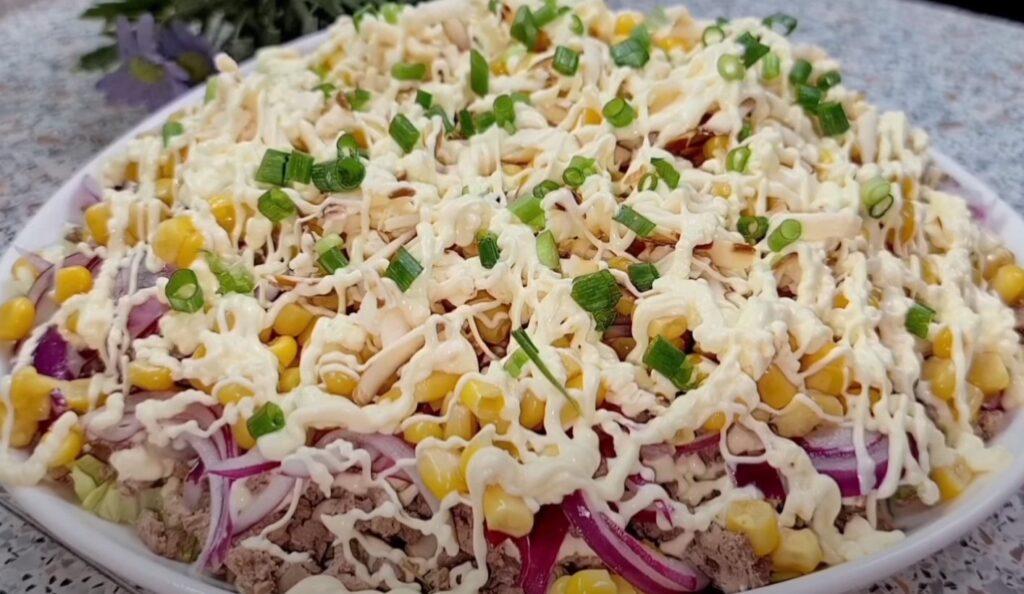 Салат «Міністерський» із простих продуктів