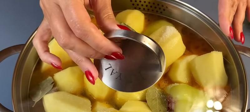 Як смачно приготувати фаршировані перці. Вся справа у правильному бульйоні