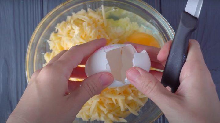 Лаваш з сирною начинкою на сковороді. Ну дуже смачно