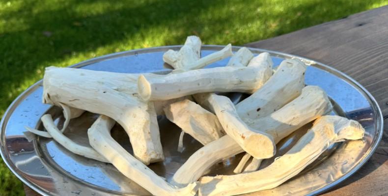 Для любителів гострого. Пікантний соус з хрону