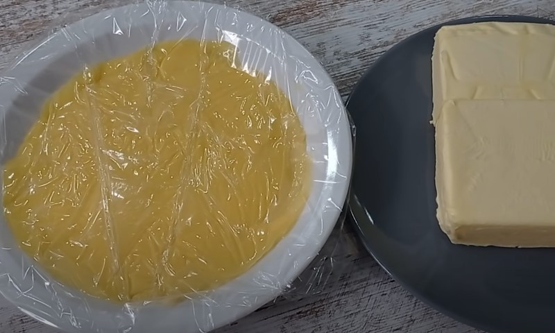 Празький крем для десертів. На жовтках і без вершків