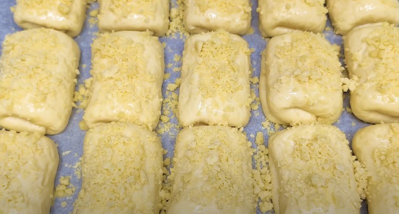 Смачні сирні булочки на молоці