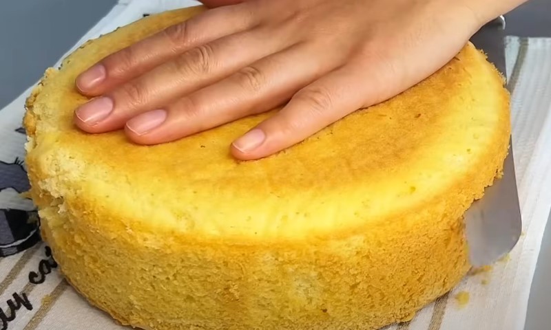 Ніжний та легкий кавовий торт Тирамісу