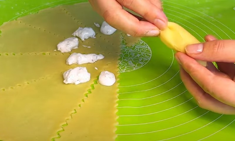 Цікаве печиво «Цукерка» з начинкою