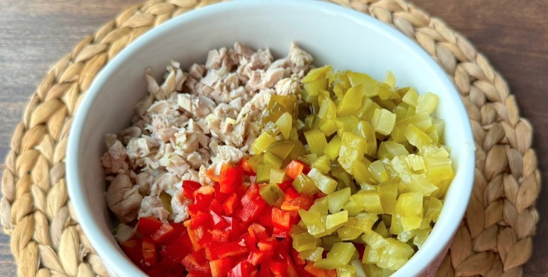 Салат із залишків продуктів: просто та смачно