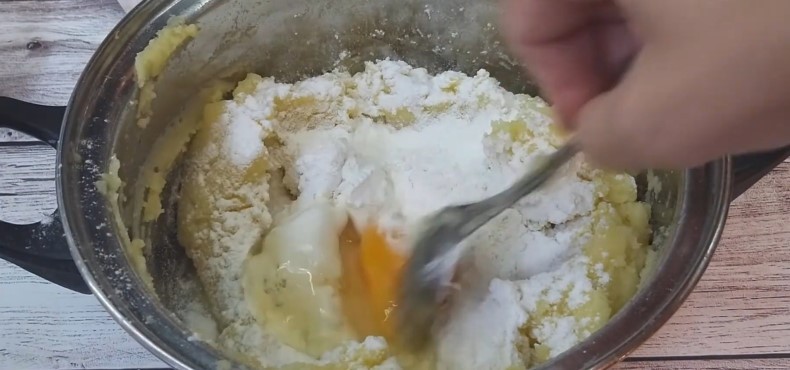 Ніжні картопляні зрази з м'ясом