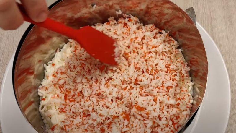 Крабовий салат "Ніжний" на святковий стіл