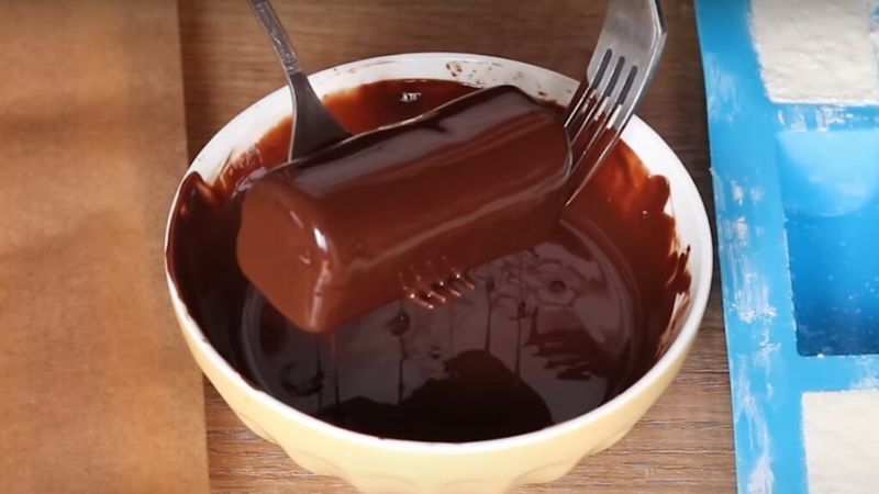 Сирки в шоколадній глазурі, готуємо вдома