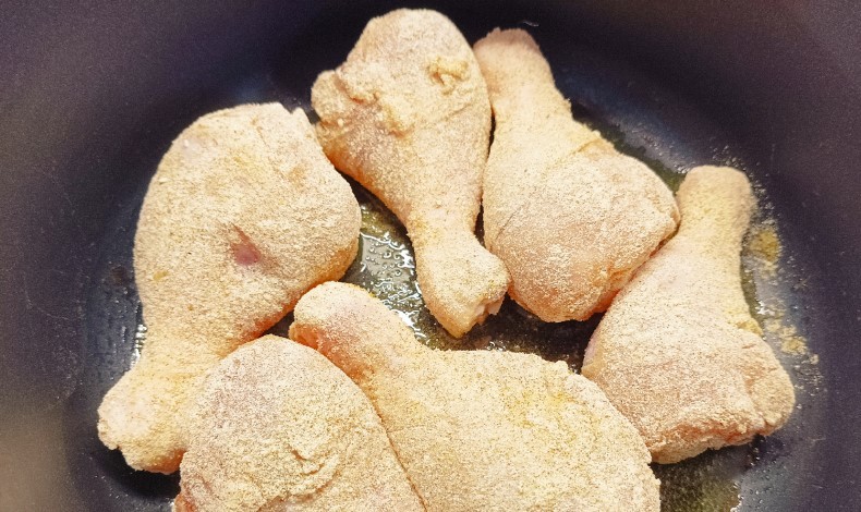 Курячі гомілки у молочному соусі. Смачно, не передати словами
