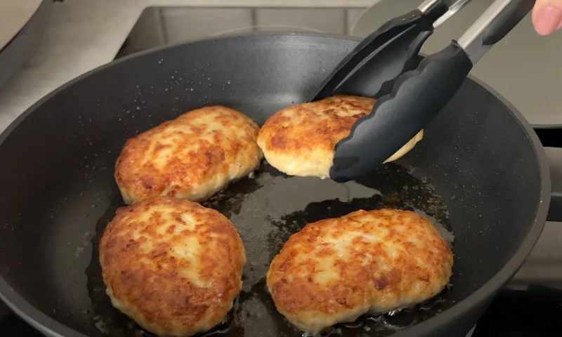 Котлети з сиром