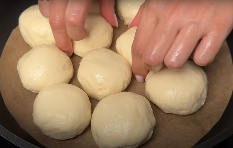 Хрусткий хліб на сковороді. Все дуже просто та смачно