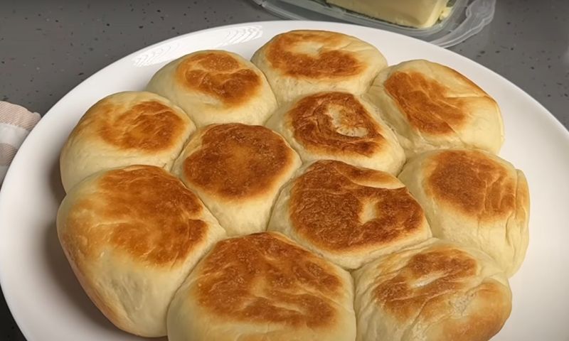 Булочки на сковороді