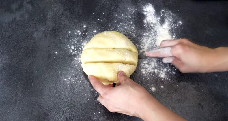 Пиріг "яблучний вибух", який підкорює своїм смаком