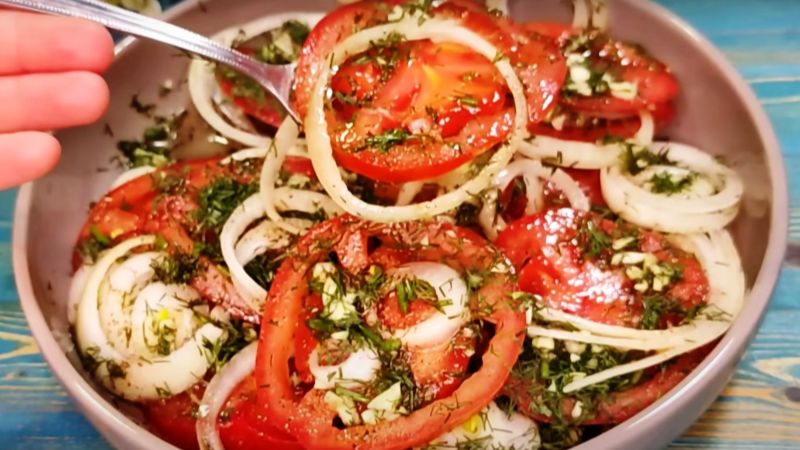 Помідори в маринаді