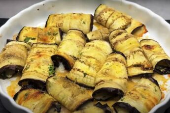 Сирно-часникові баклажанові рулетики