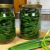 Мариновані часникові стрілки на зиму