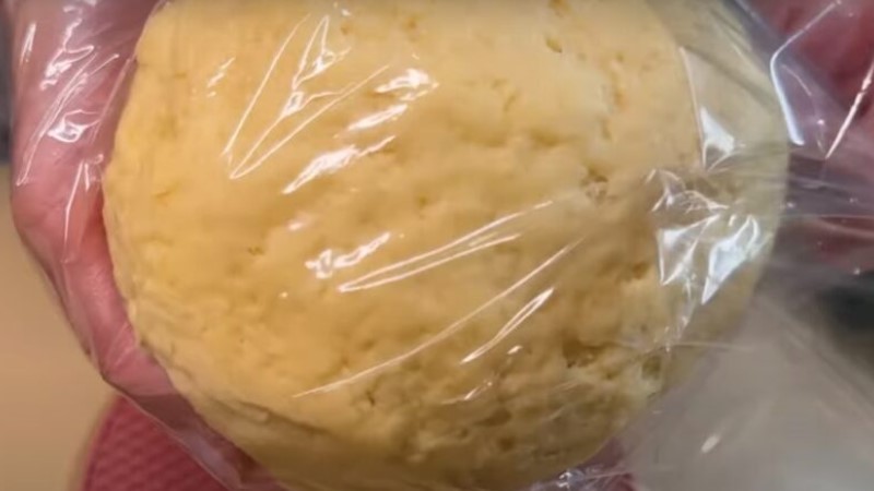 Угорський двошаровий торт. Тісто м'яке, начинка соковита