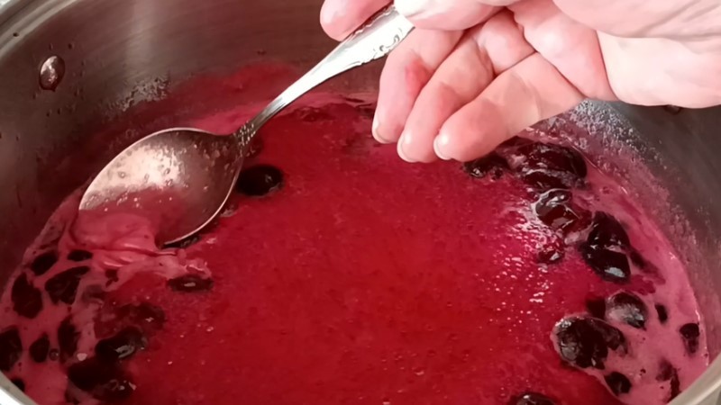 Варення з вишні (черешні) без кісточок, без загусників