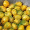 Молода смажена картопля
