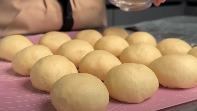 Готую пиріжки тільки так: тісто м'якше хмаринки