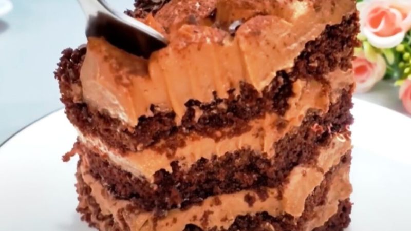 Швидкий шоколадний торт. Простий рецепт без міксера