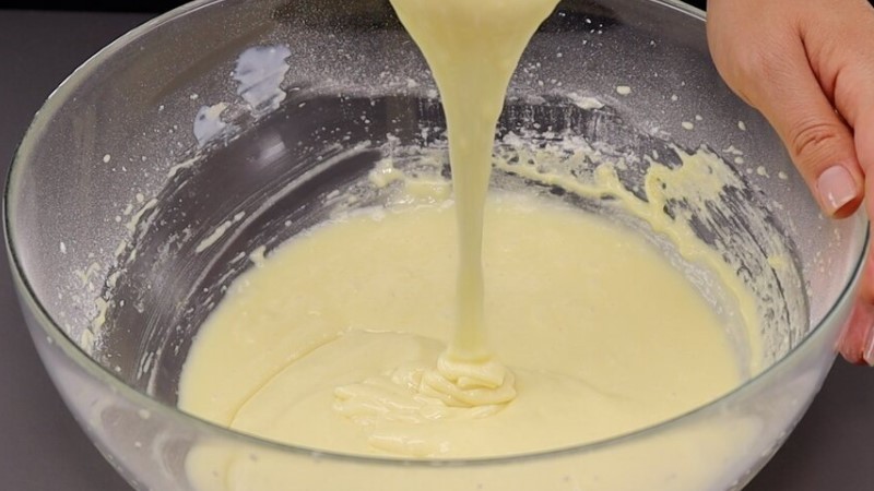 Лінивий грушевий пиріг з доступних продуктів