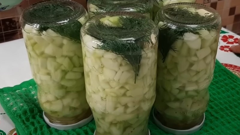 Консервація перерослих огірків на зиму