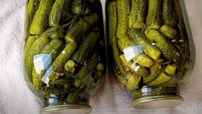 Мариновані огірки