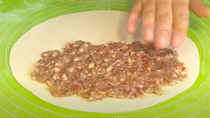 Чебуреки соковиті та хрусткі. Багато років готую тільки так
