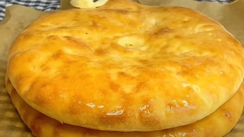 Пироги з картоплею та сиром