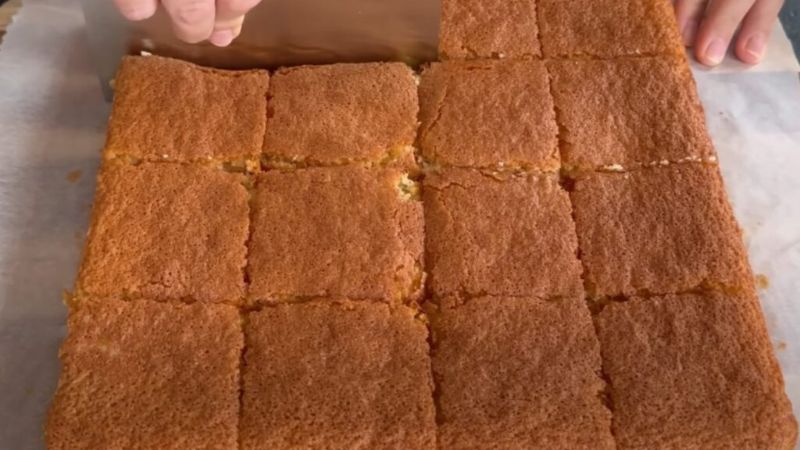 Кожен шматочок тане у роті: соковитий кокосовий десерт