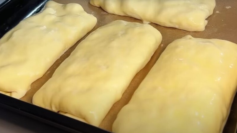 Ідеальний перекус для школяра: рецепт пиріжків з куркою