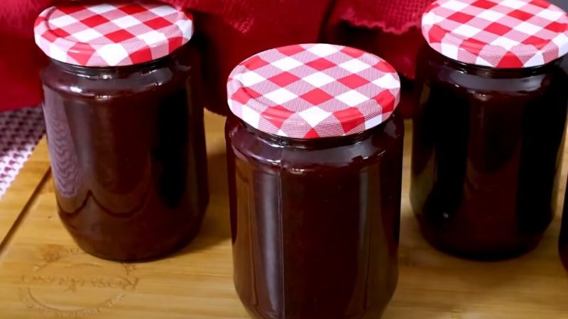 Домашнє сливове варення