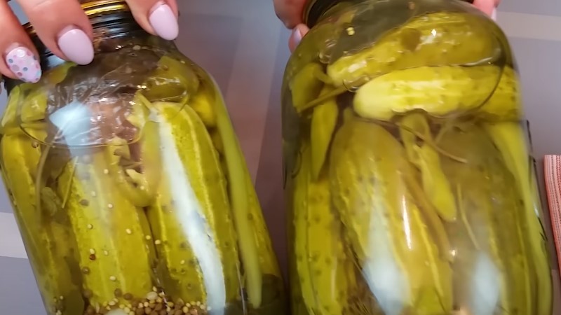 Мариновані огірки