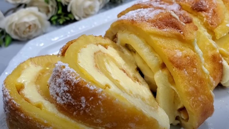 Рулет із заварним кремом
