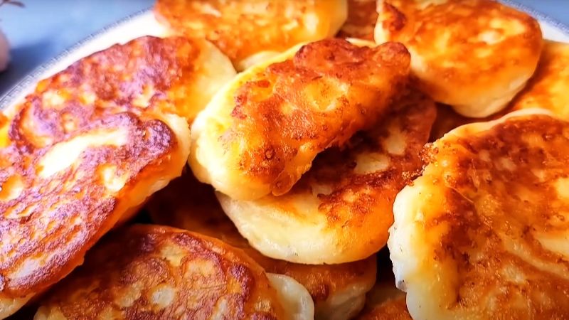 Яблучні оладки