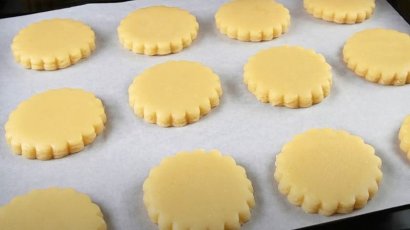 Як приготувати розсипчасті коржики