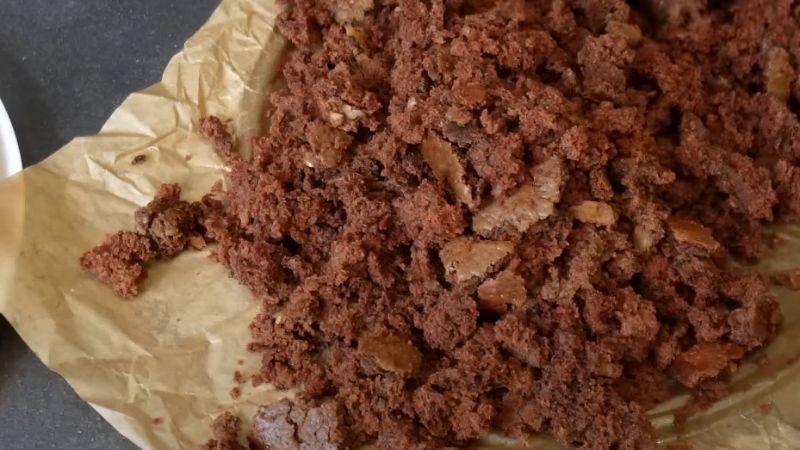 Ніжний, повітряний, шоколадний торт - ідеальний для чаювання
