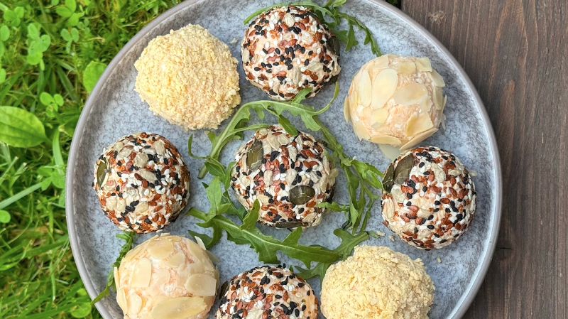 Закусочні кульки