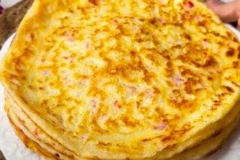 Приготування коржів з овочами
