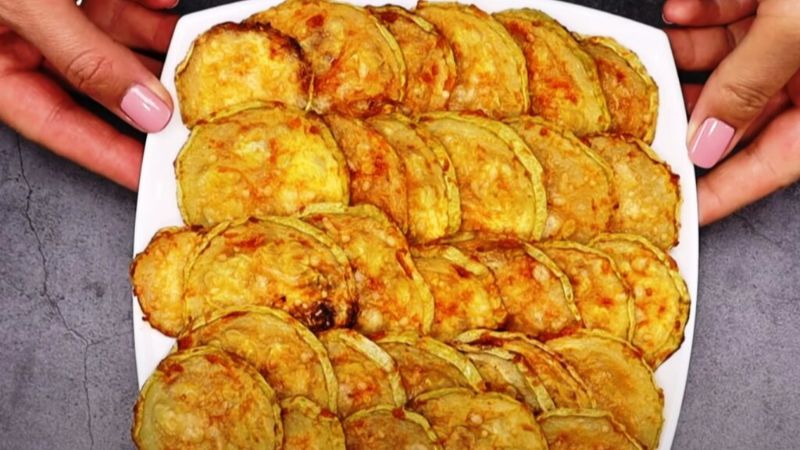Запечені кабачки з сиром