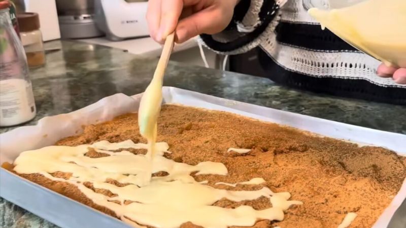 Новий рецепт яблучного пирога. Готується простіше, ніж здається