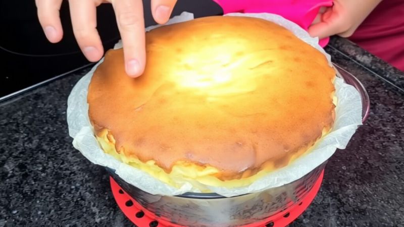 Рецепт пишної сирної запіканки без манки і без соди, ніжної "як Чизкейк"