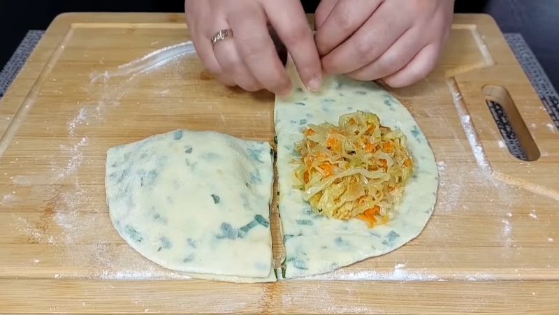 Пиріжки, які з'їдаються швидше, ніж готуються