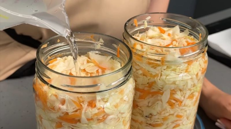 Квашена капуста "3 дні і готово" - найпростіший рецепт, який вийде у всіх