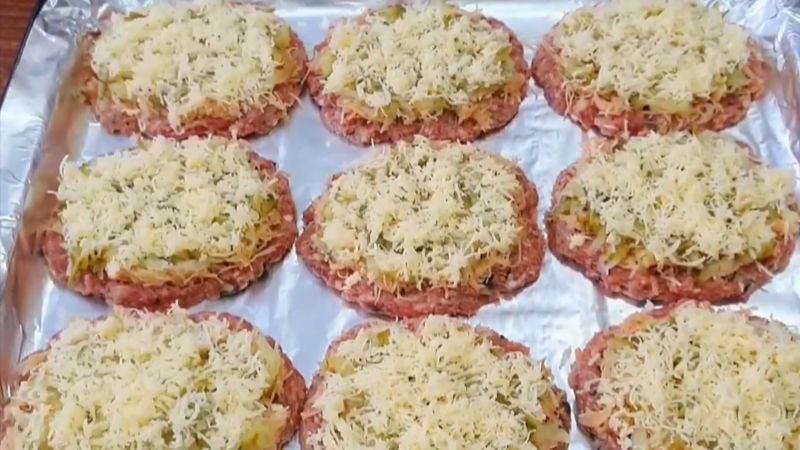 Приготування котлет з сиром