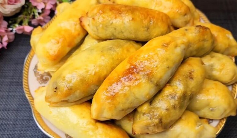 Приготування пиріжків з м'ясом