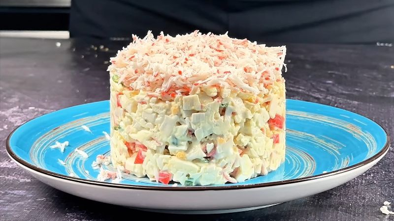 Салати з крабовими паличками