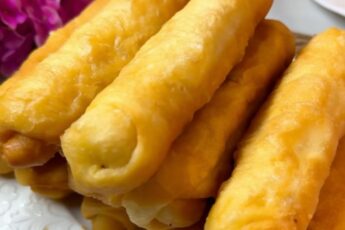 Турецькі пиріжки з м'ясом на сковороді